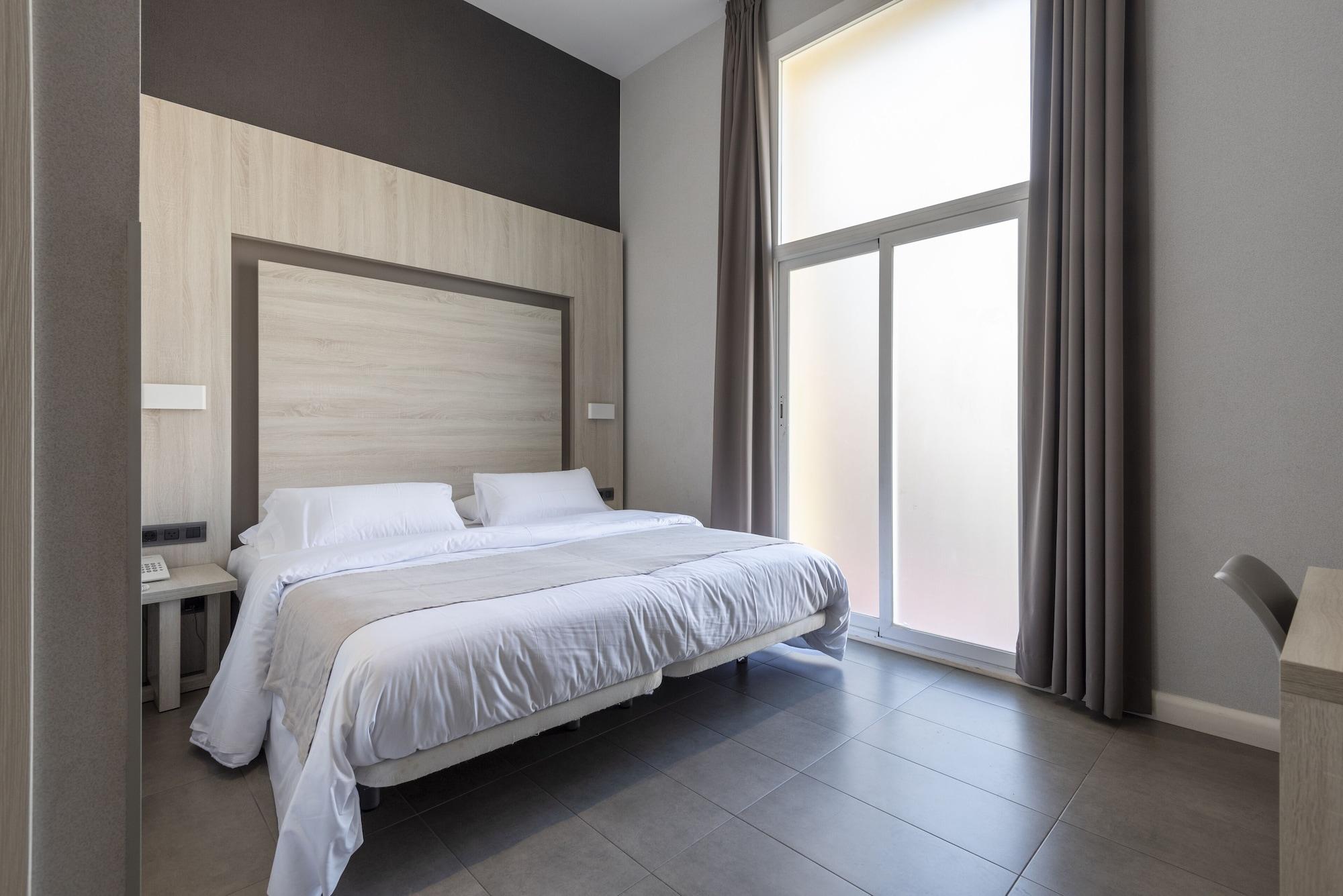 Plaza Goya Rooms Barcelona Bagian luar foto