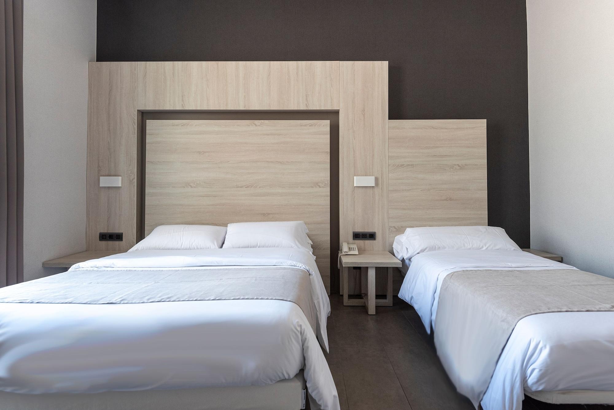 Plaza Goya Rooms Barcelona Bagian luar foto