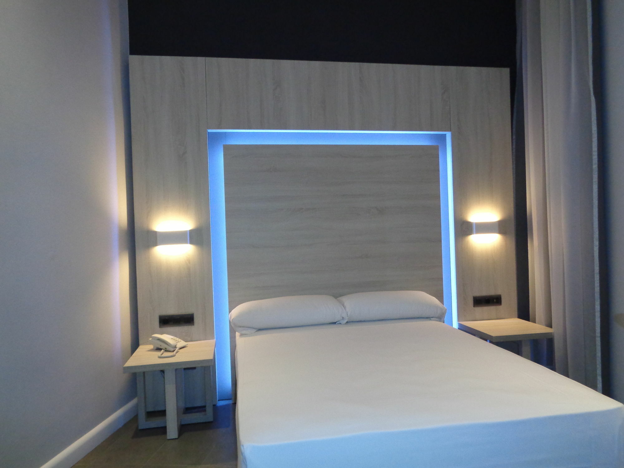 Plaza Goya Rooms Barcelona Bagian luar foto
