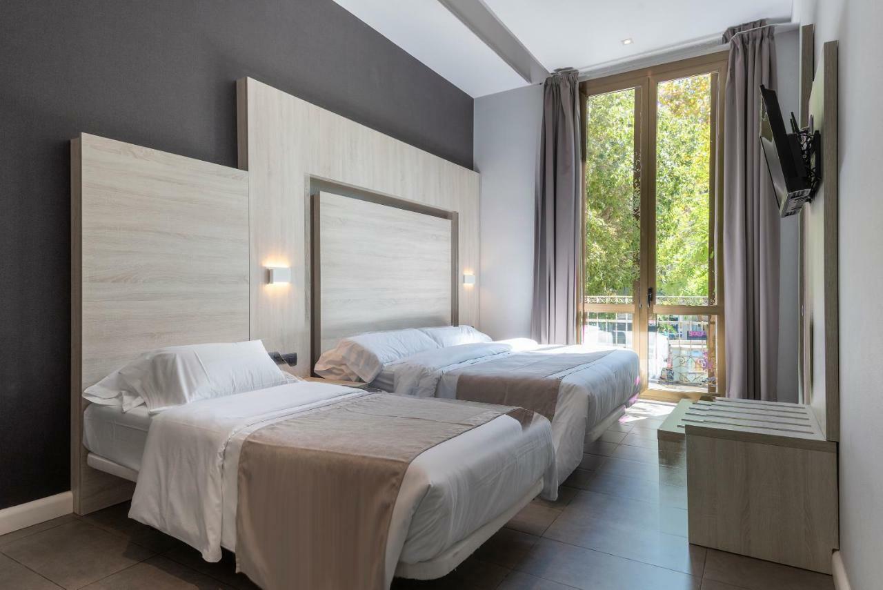 Plaza Goya Rooms Barcelona Bagian luar foto