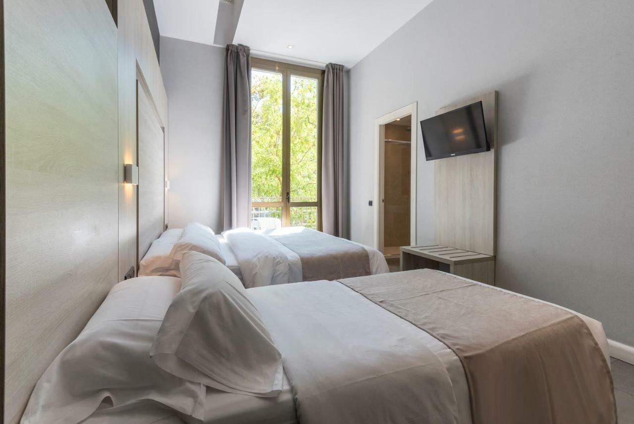Plaza Goya Rooms Barcelona Bagian luar foto