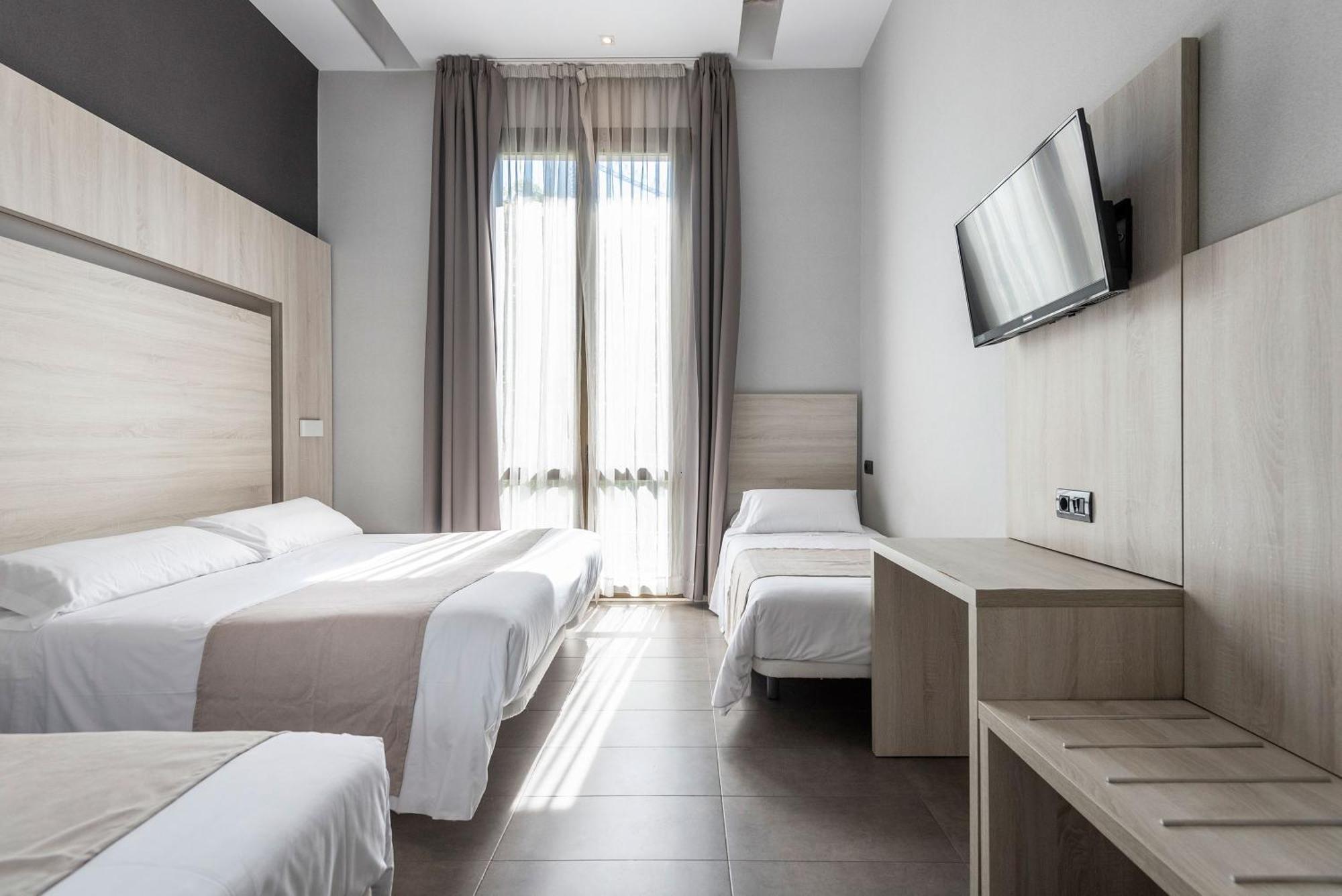 Plaza Goya Rooms Barcelona Bagian luar foto